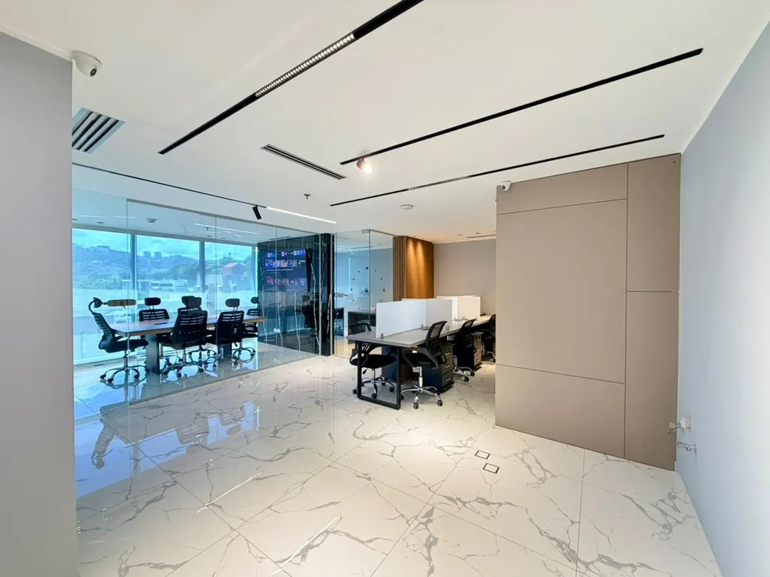 Oficina 80 m² — Torre Jalisco, Las Mercedes en Las Mercedes, Caracas