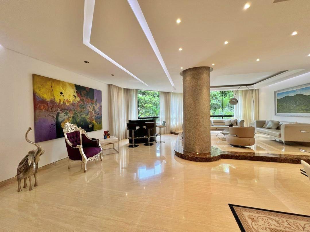Apartamento 265 m² — Colinas de Valle Arriba en Colinas de Valle Arriba, Caracas