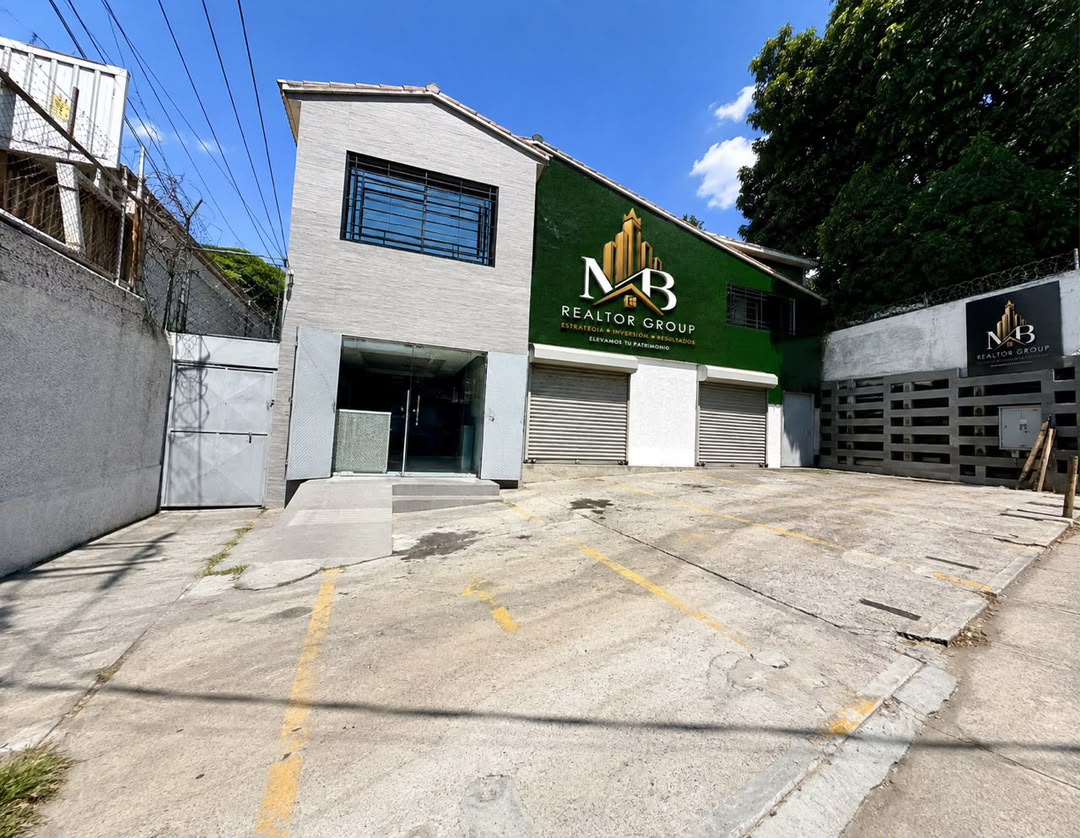 Casa de uso comercial 500 m² — La Florida en La Florida, Caracas