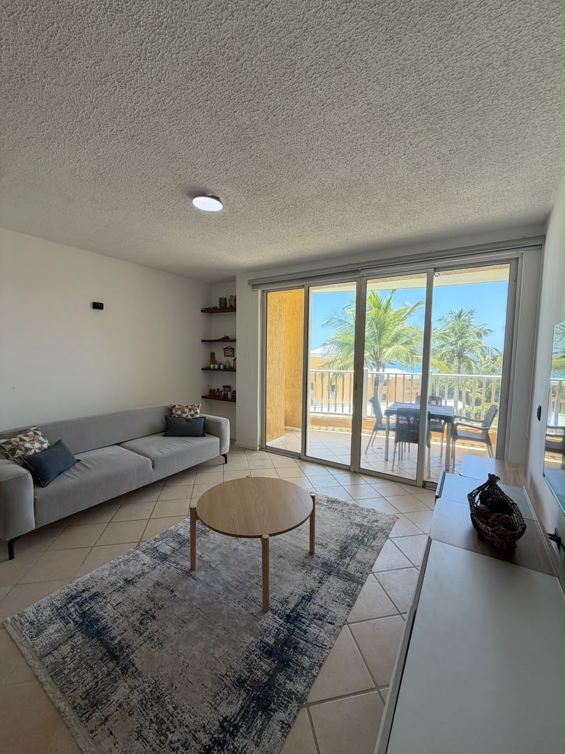 Apartamento frente al mar 115 m² — Terrazas de Cimarrón en Playa Parguito, Margarita, Caracas